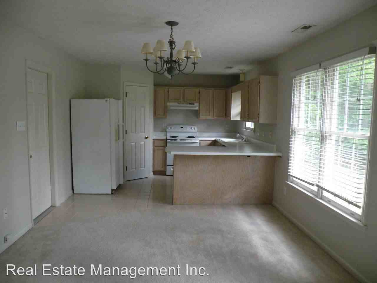 105 Borgo Ct - Photo 3 of 10