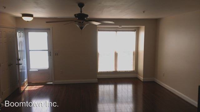 2120 Bristol Dr - Photo 2 of 9
