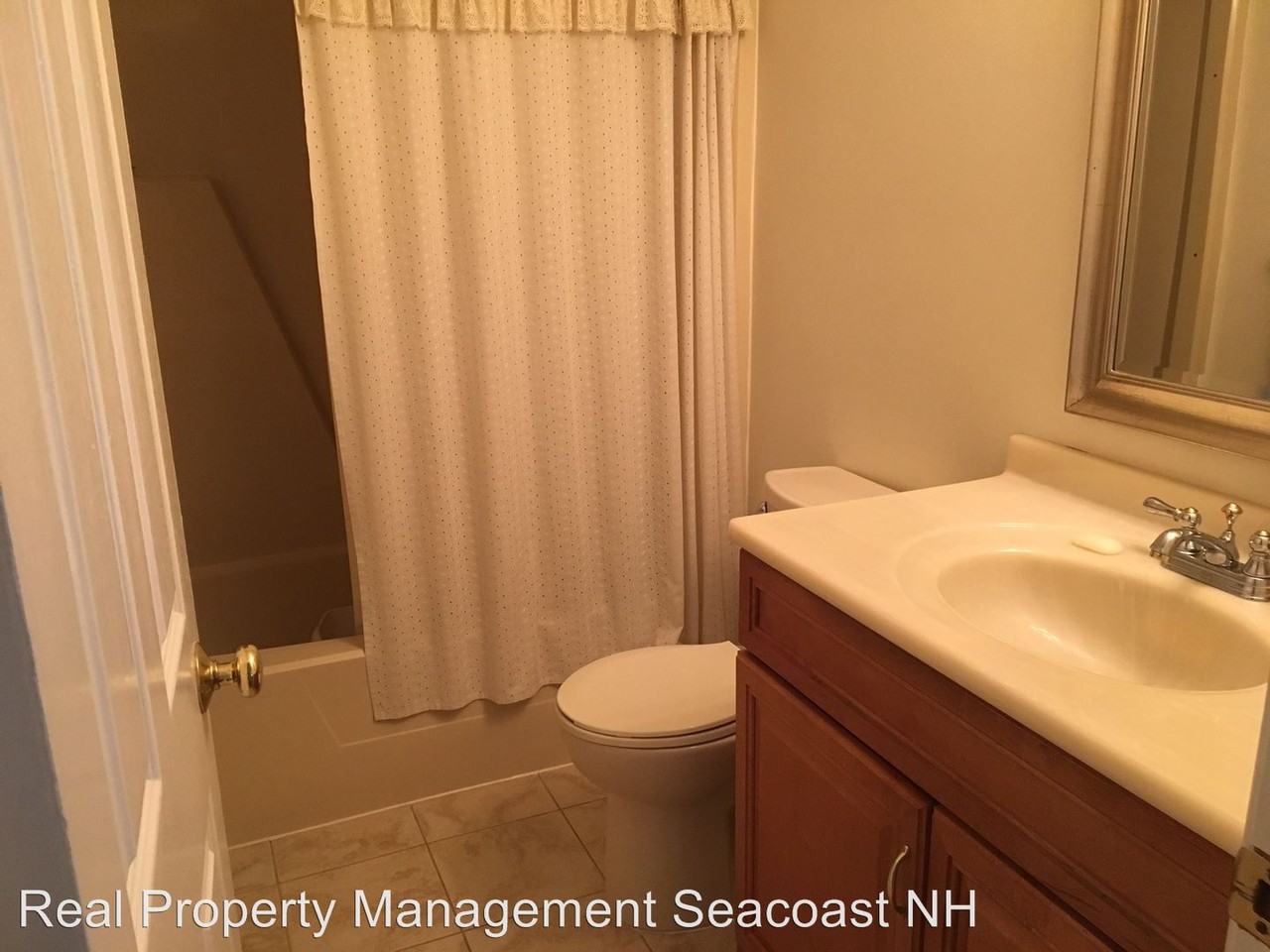 416 Springbrook Cir - Photo 3 of 9