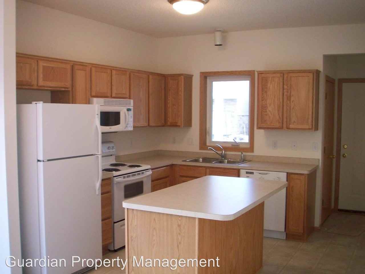 20559 Keystone Ave - Photo 2 of 11