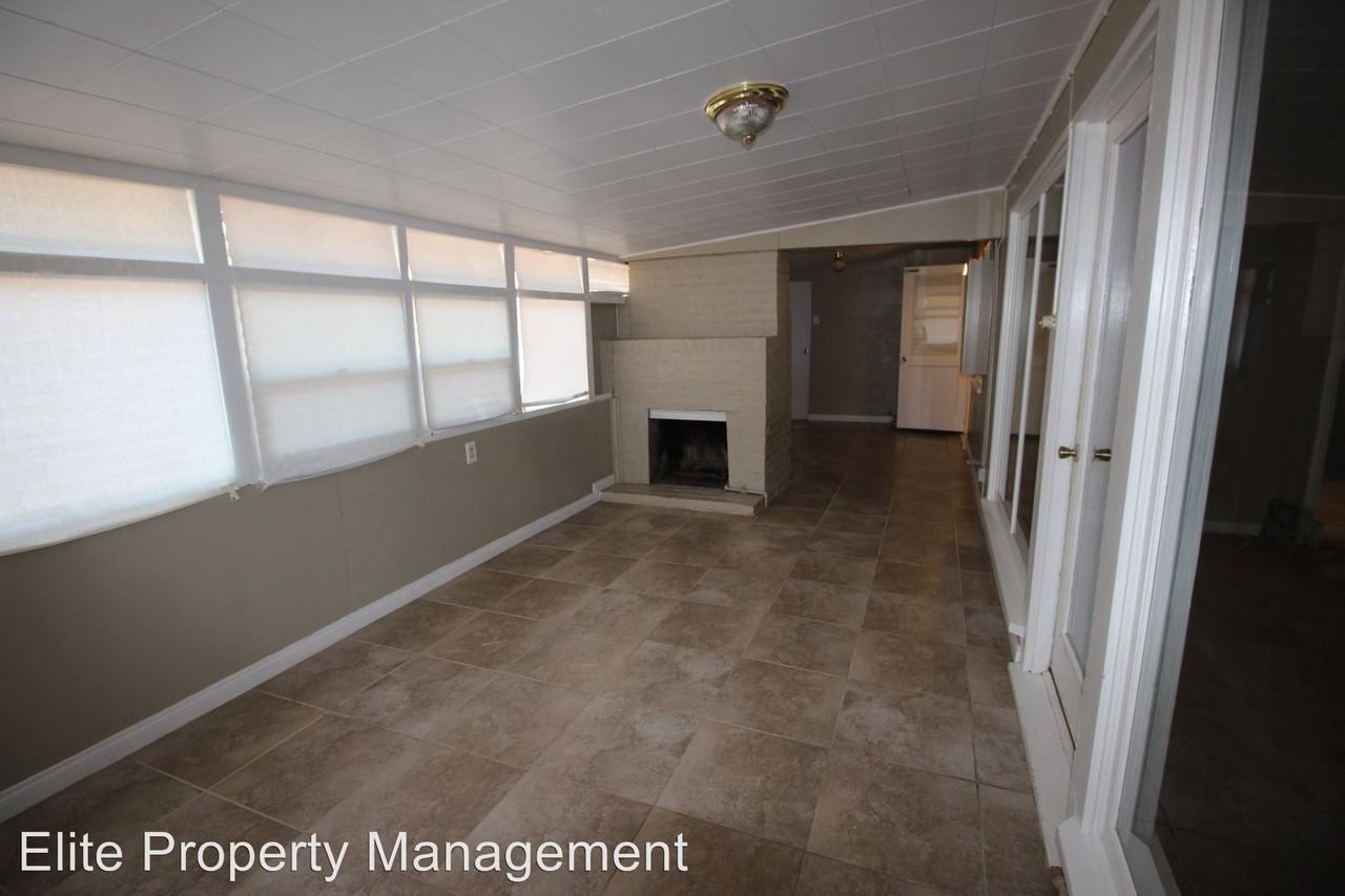 3720 Yosemite Way - Photo 3 of 8