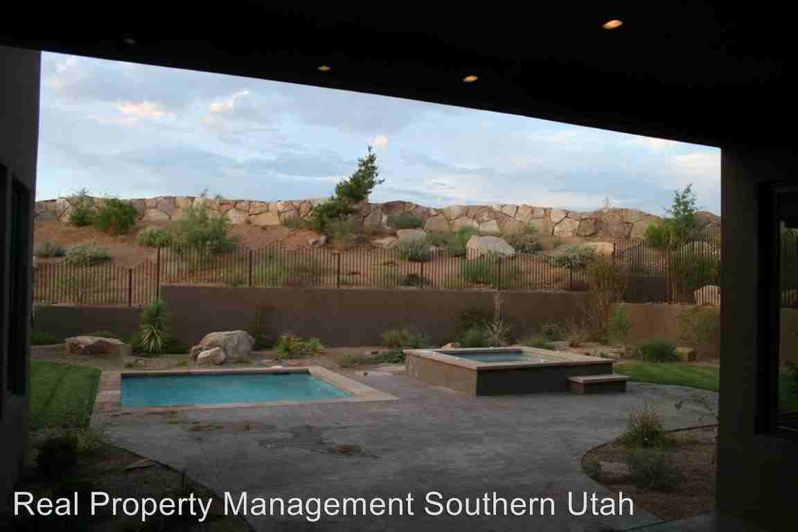 1648 W Caledonia Dunes - Photo 2 of 9