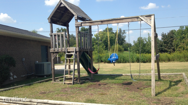 Aaronwood Apartments - Photo 3 of 3