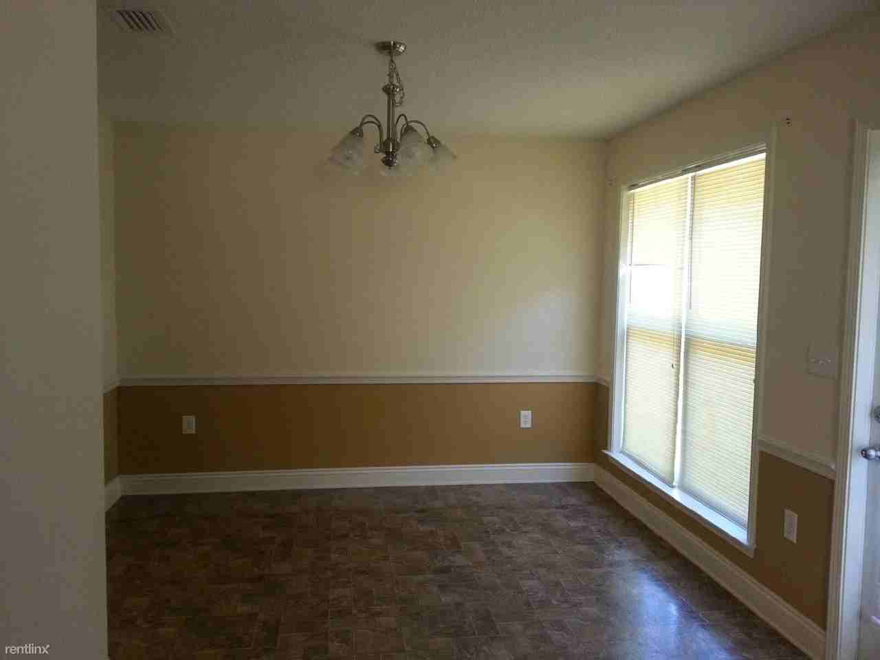 3391 Spring Meadow Dr E - Photo 3 of 12