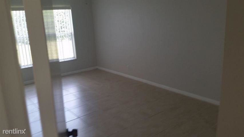 1209 Pine Sage Cir - Photo 3 of 4