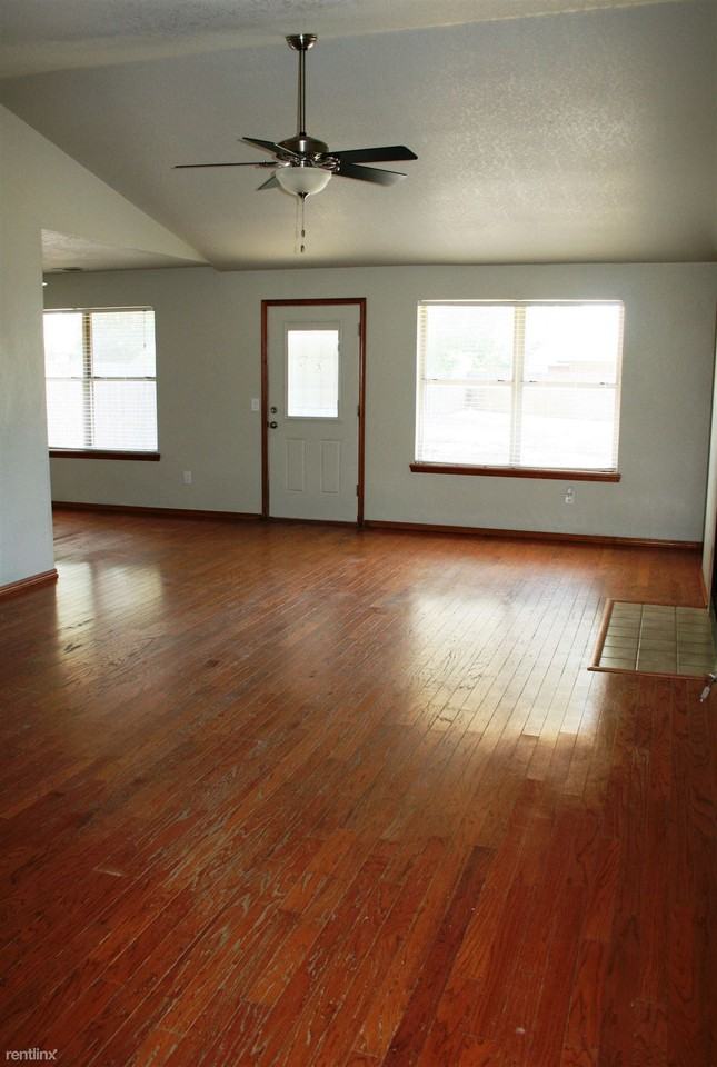 12436 NW 2nd St - Photo 2 of 12