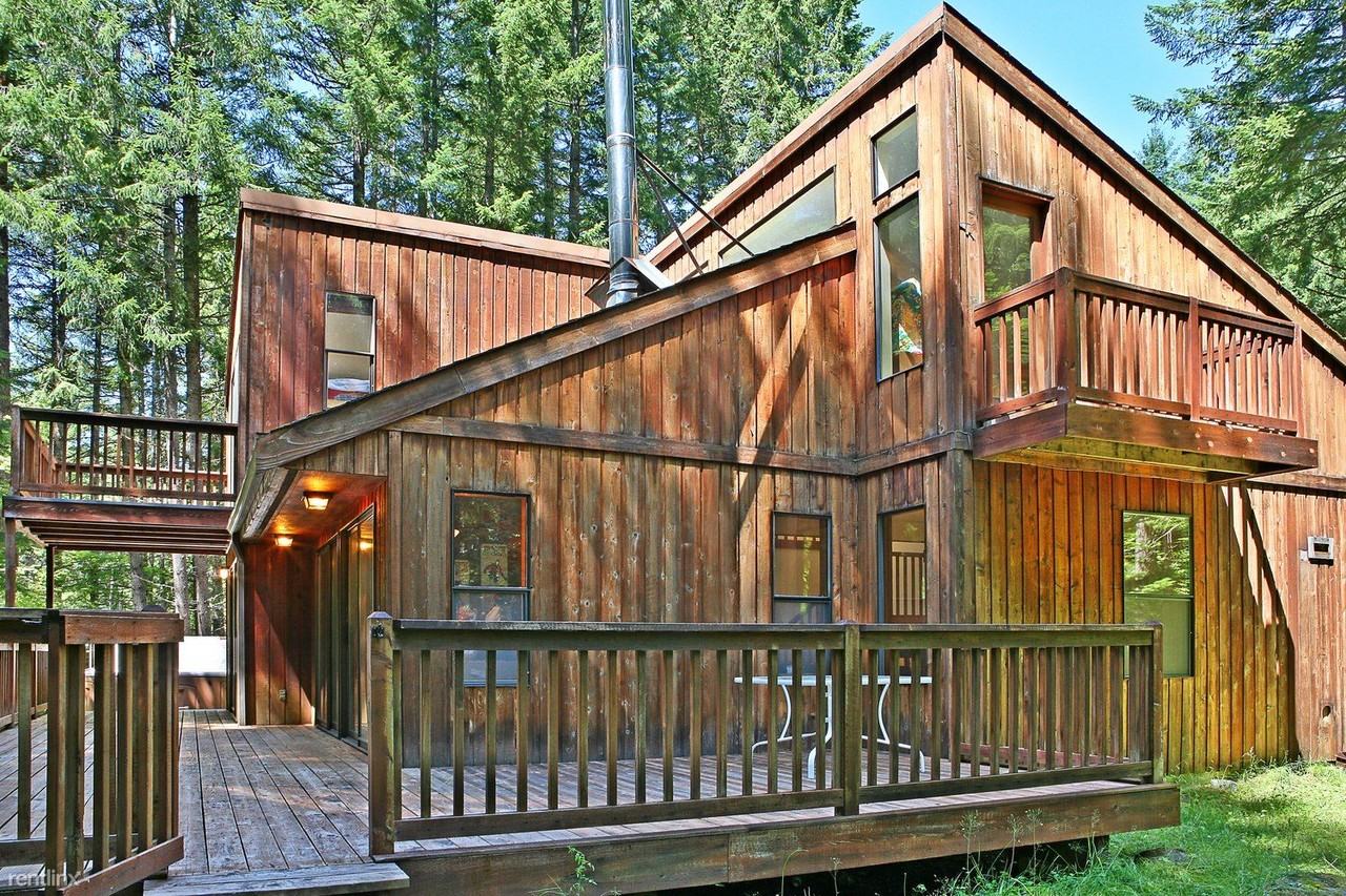 16101 Hackamore Way E - Photo 3 of 13