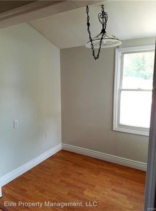 110 W Linden St - Photo 2 of 19