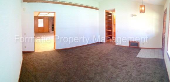 1225 W Cypress Ave - Photo 2 of 14