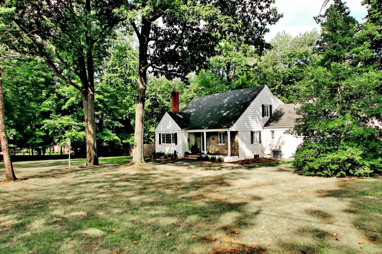 501 Haworth Ave - Photo 2 of 18