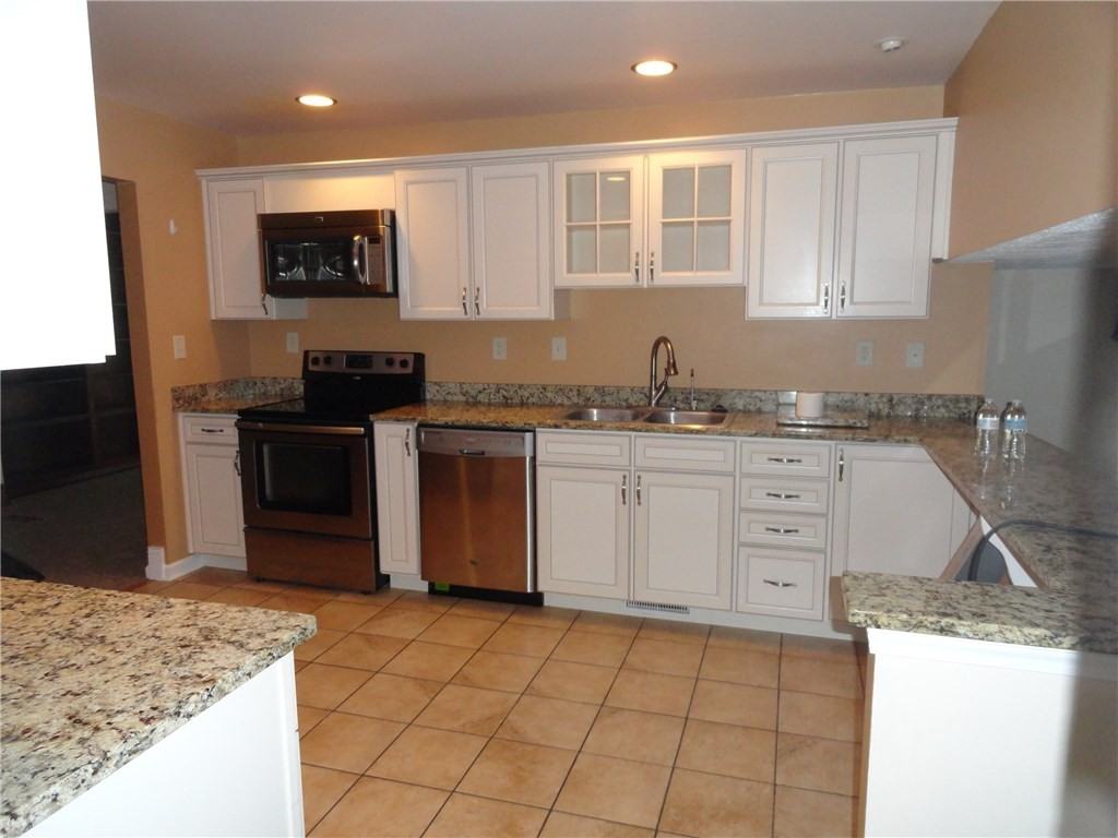 3111 Marquette Ct - Photo 2 of 24