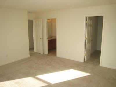 5604 Rambling Dr - Photo 3 of 9