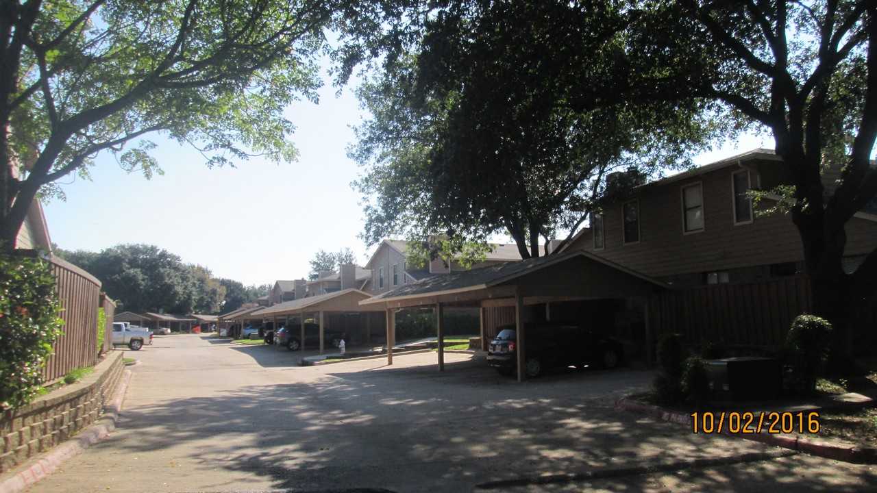 5752 Cedar Creek Dr - Photo 3 of 14