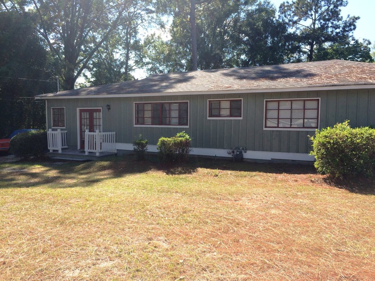 815 Johnson Ave - Photo 2 of 15