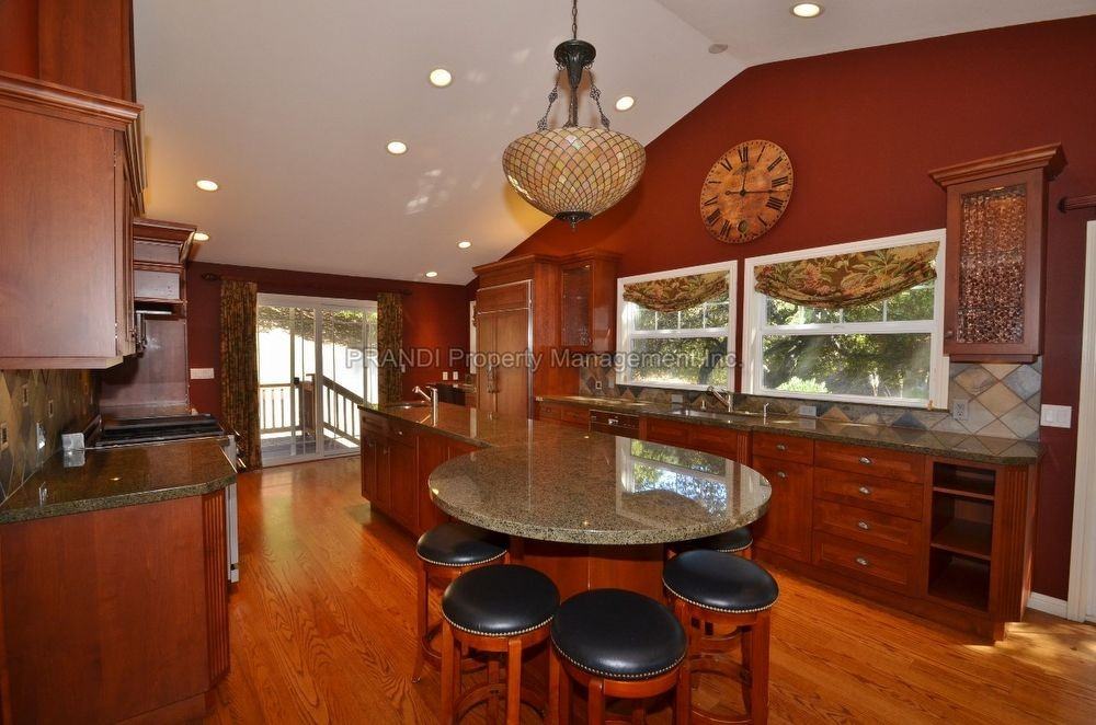 19 Milano Pl - Photo 3 of 12