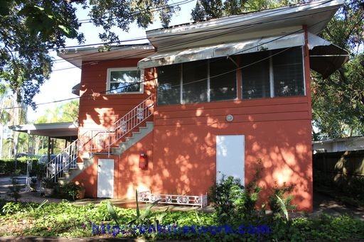 525 Monterey Blvd NE #e - Photo 3 of 14