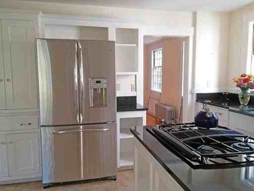 1056 Curve St #1056 - Photo 3 of 17