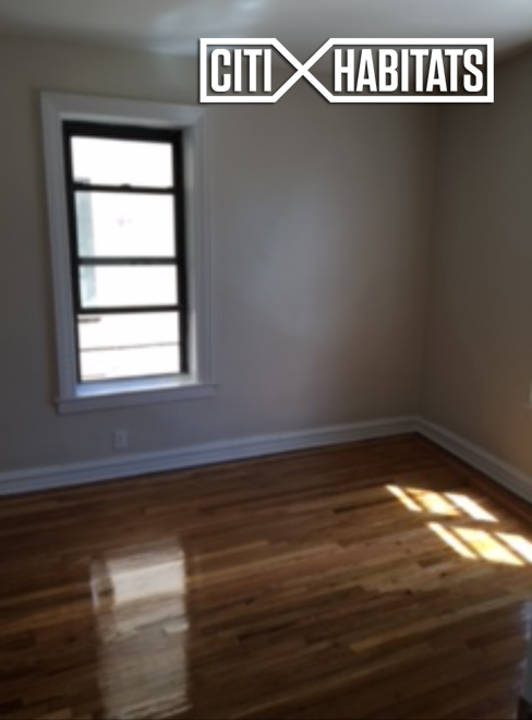181 E 206th St 1A - Photo 3 of 5