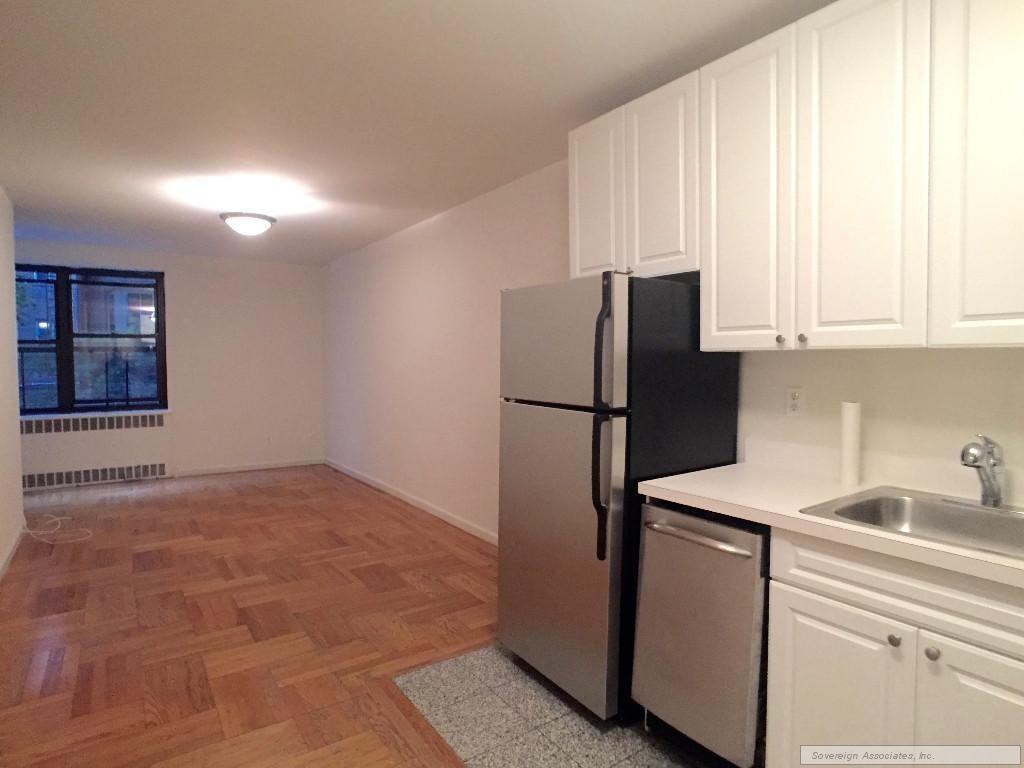 700 Fort Washington Ave #G1
