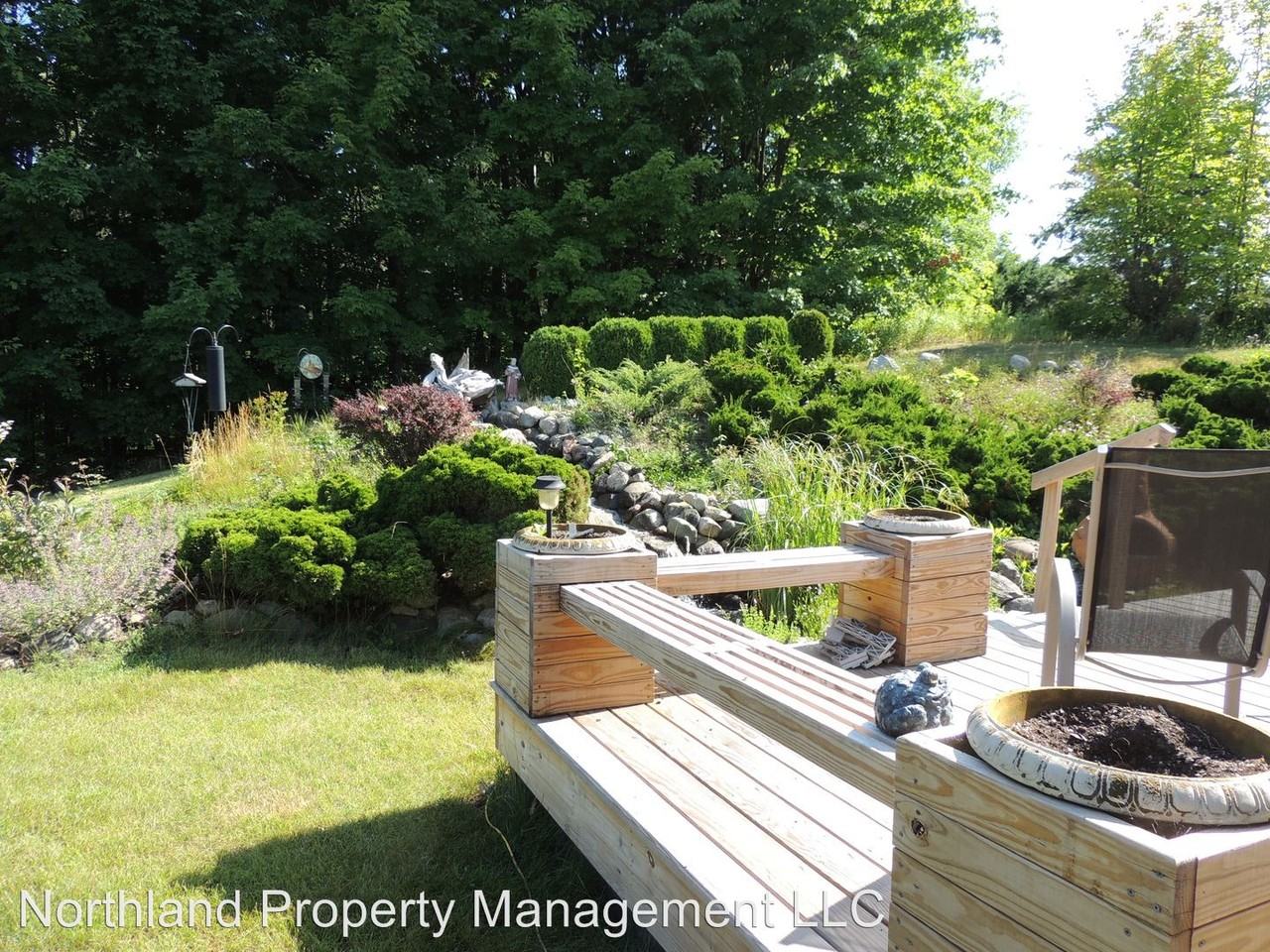 10504 Center Rd - Photo 2 of 12