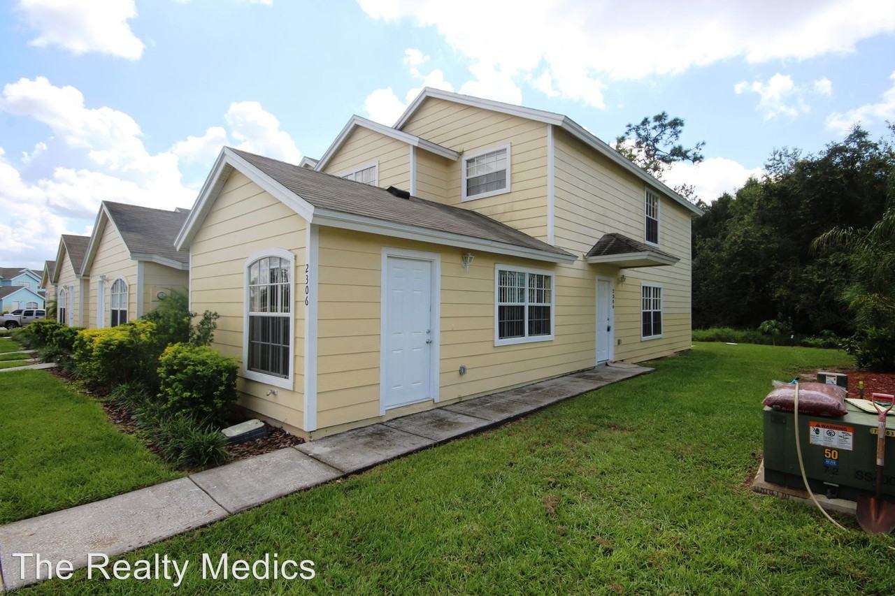 2306 Fan Palm Dr - Photo 2 of 15