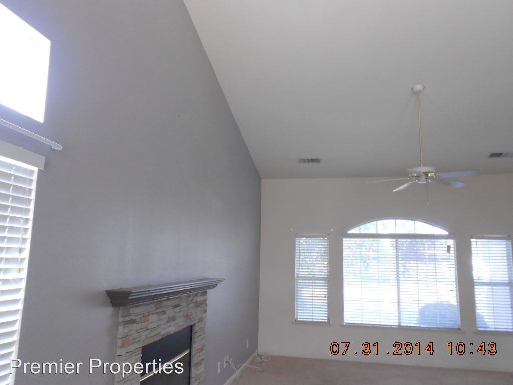 8622 N Heartland Way - Photo 2 of 8