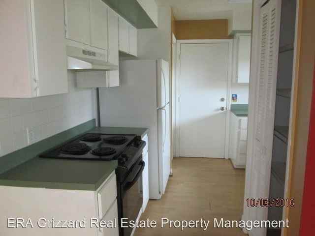 140 N 7th St - Photo 2 of 10