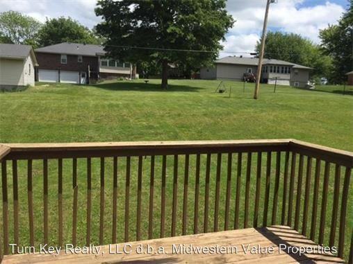 17101 Barr Ave - Photo 2 of 11