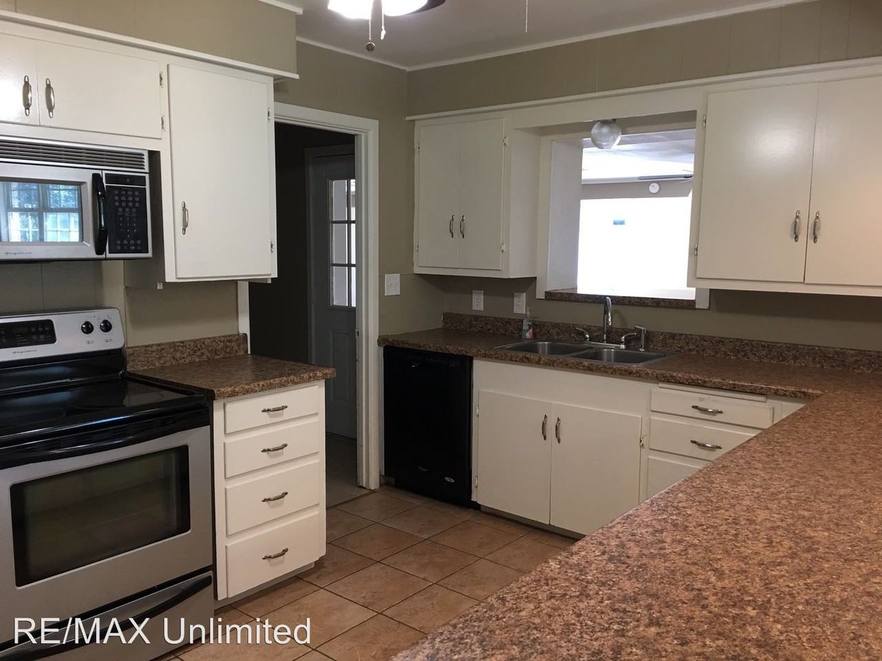 15211 FM 775 - Photo 3 of 20