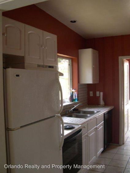1206 Chelsea Pl - Photo 3 of 12