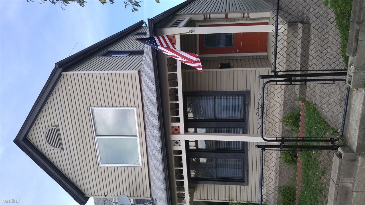 141 Van Voast Ave - Photo 3 of 12