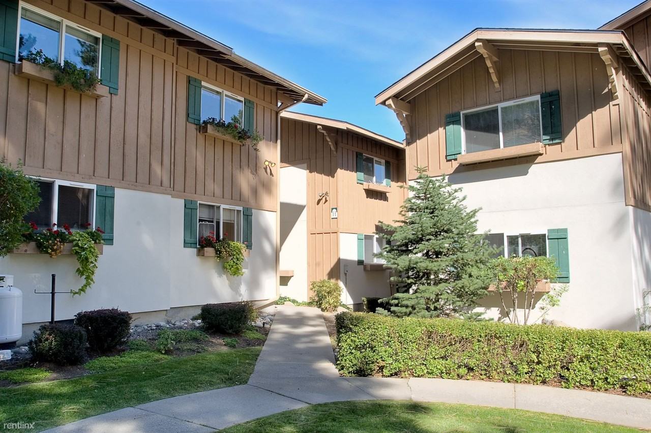 525 Alpine Pl #H1 - Photo 2 of 11