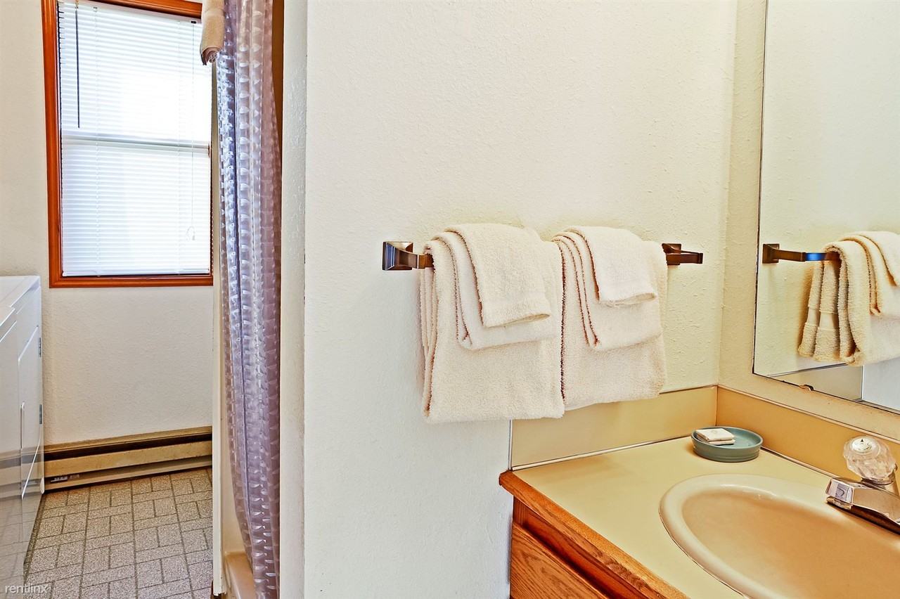 26 Haven Ln - Photo 3 of 13