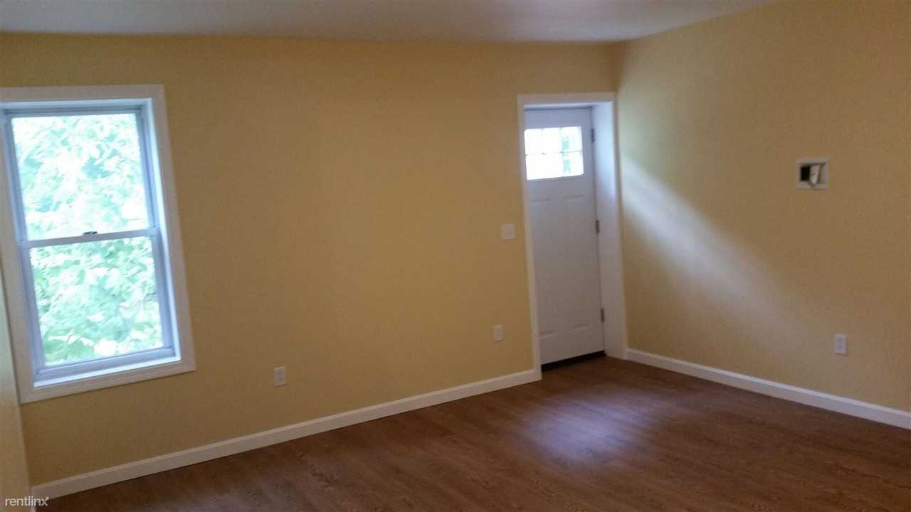 458 Lowell St - Photo 2 of 11