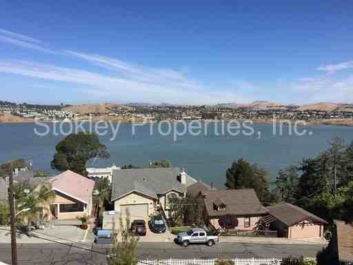 369 Alexander Ave - Photo 3 of 20