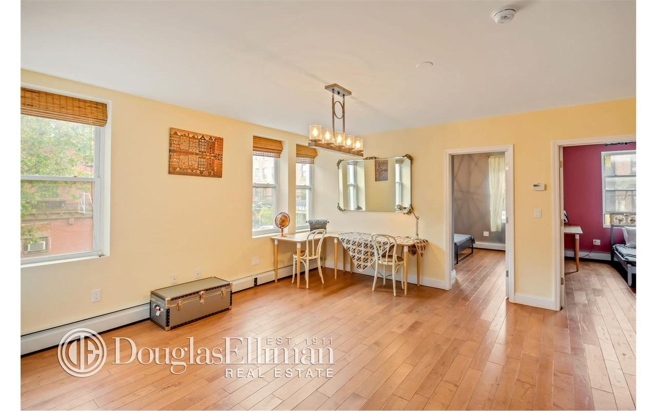 130 Pioneer St #1 - Photo 2 of 10