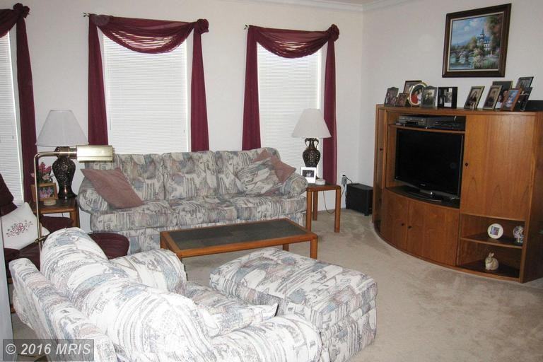 12919 Leatherwood Ln - Photo 3 of 21