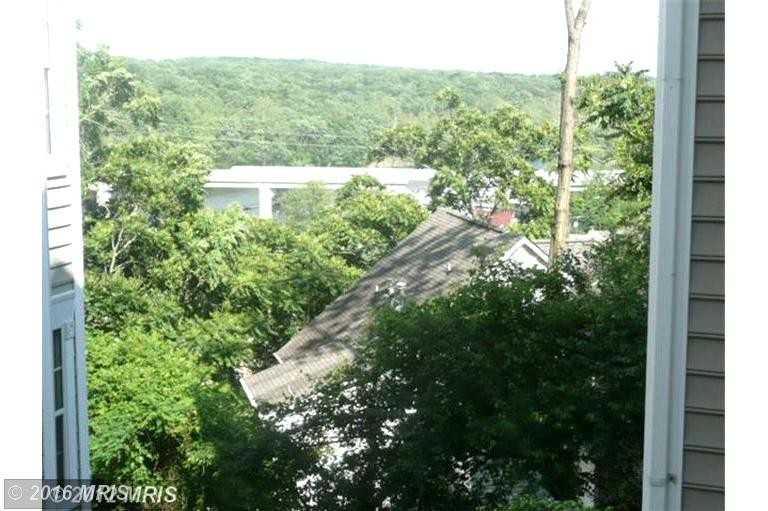 422 Overlook Dr #9 - Photo 2 of 19