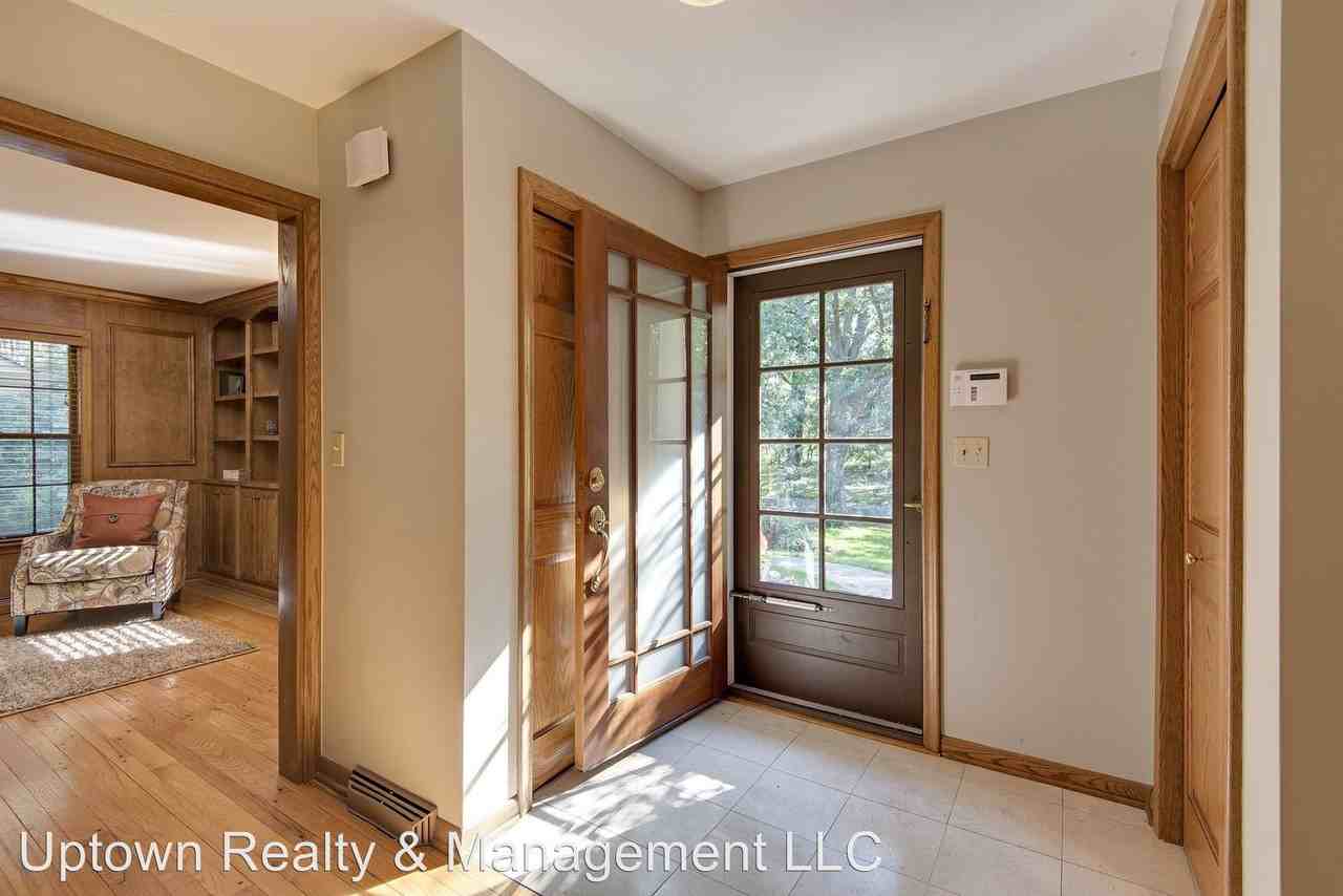 216 Meadowbrook Rd - Photo 2 of 21