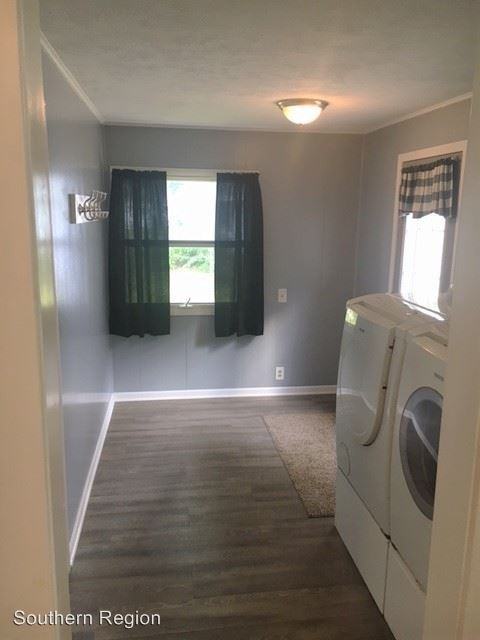 217 W Marshall St - Photo 2 of 18