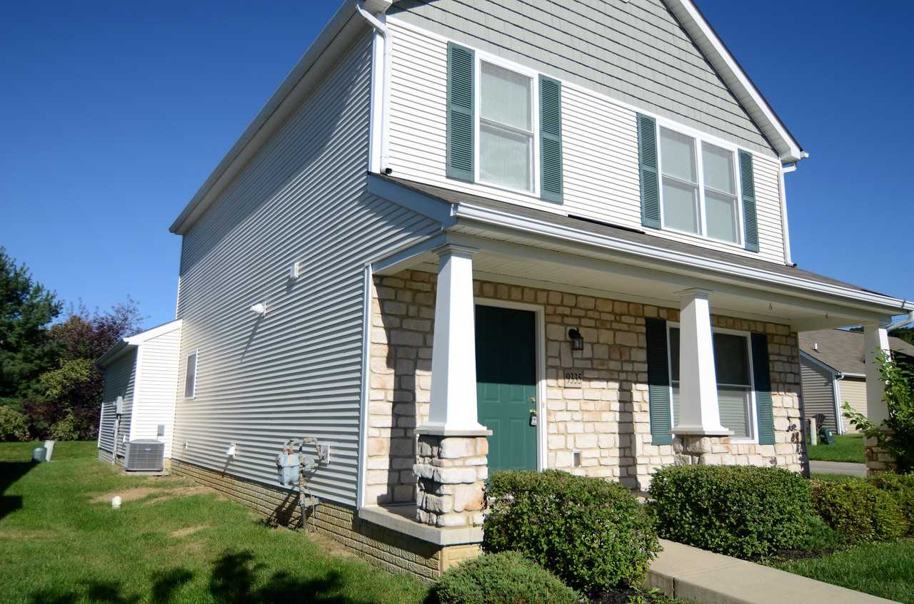 9335 Polaris Green Dr - Photo 2 of 18