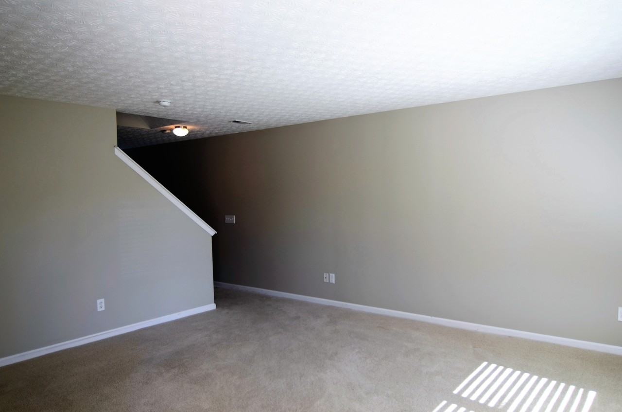 9335 Polaris Green Dr - Photo 3 of 18