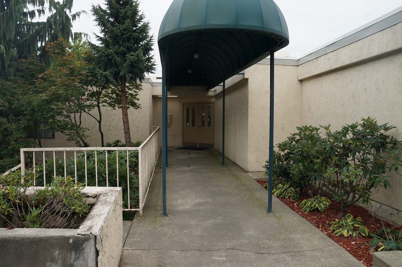 15100 Sunwood Blvd - Photo 2 of 16