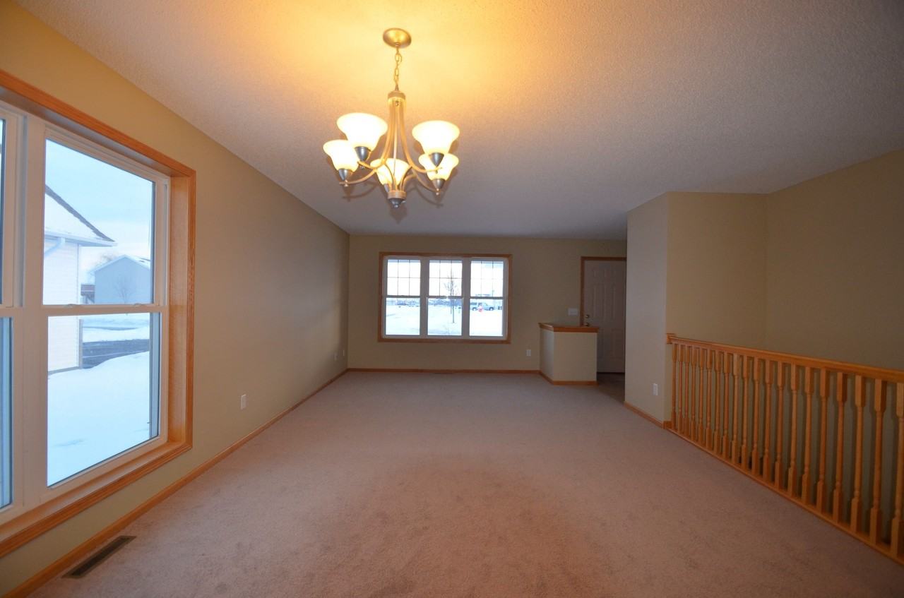 11344 75th St NE - Photo 2 of 10