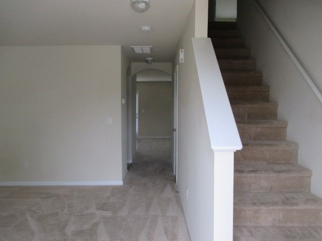 916 Cassidy Dr - Photo 2 of 12