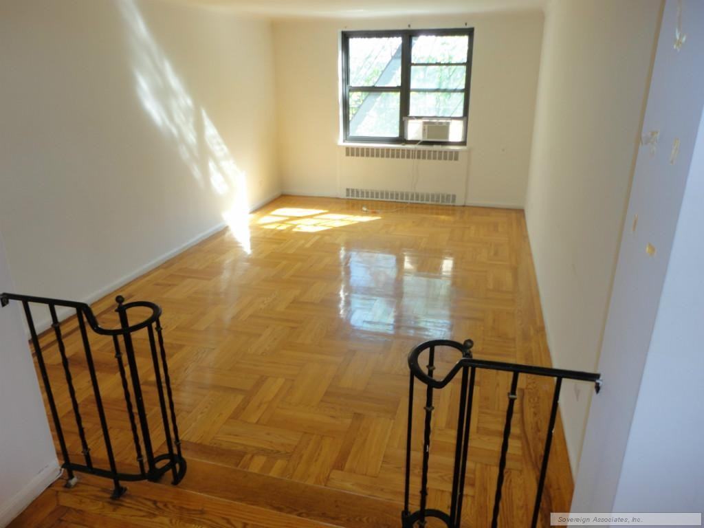 700 Fort Washington Ave #1V