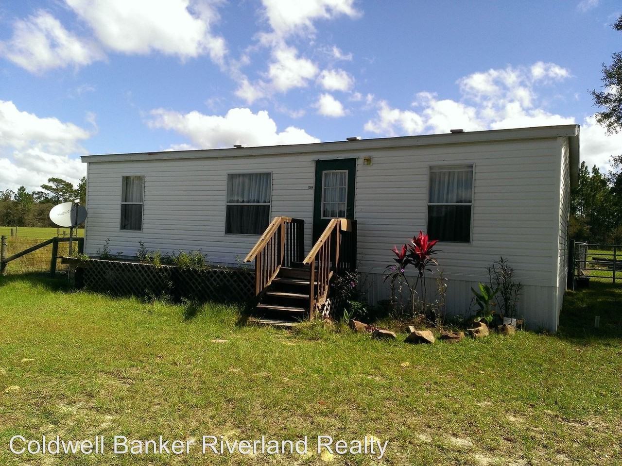 12991 SE 75th St - Photo 3 of 9