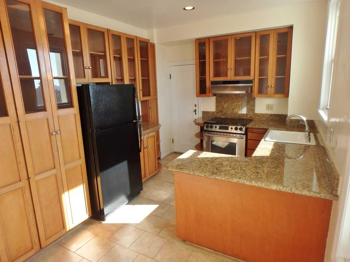 3045 Jackson Street - Photo 3 of 23