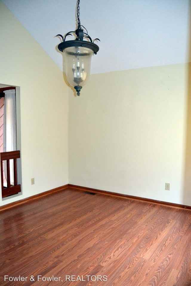 1017 Pineburr Rd - Photo 3 of 13