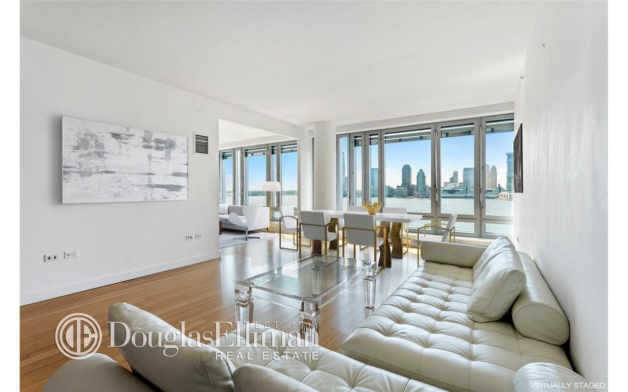 8 River Terrace #10T - Photo 2 of 10